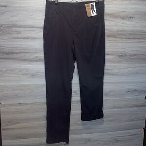 NWT- Women’s Eddie Bauer Convertible Snap Hem Pants , 12